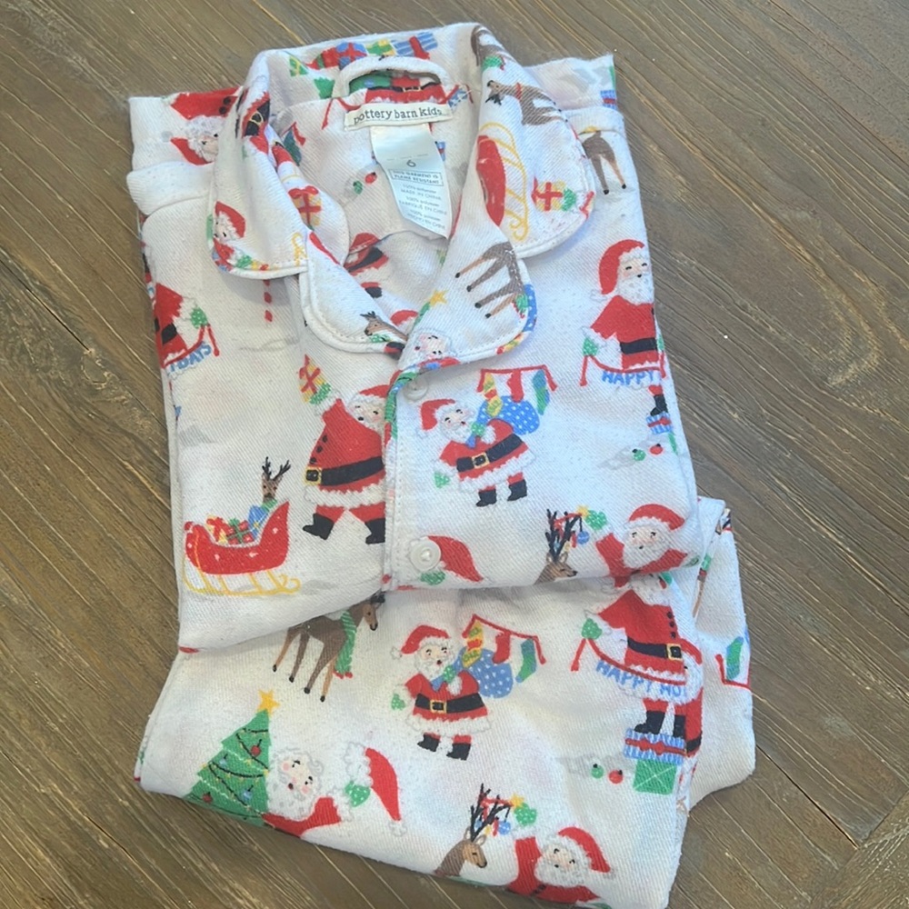 Pottery Barn Kids flannel Santa 2 piece pajamas, great for girl or boy.
